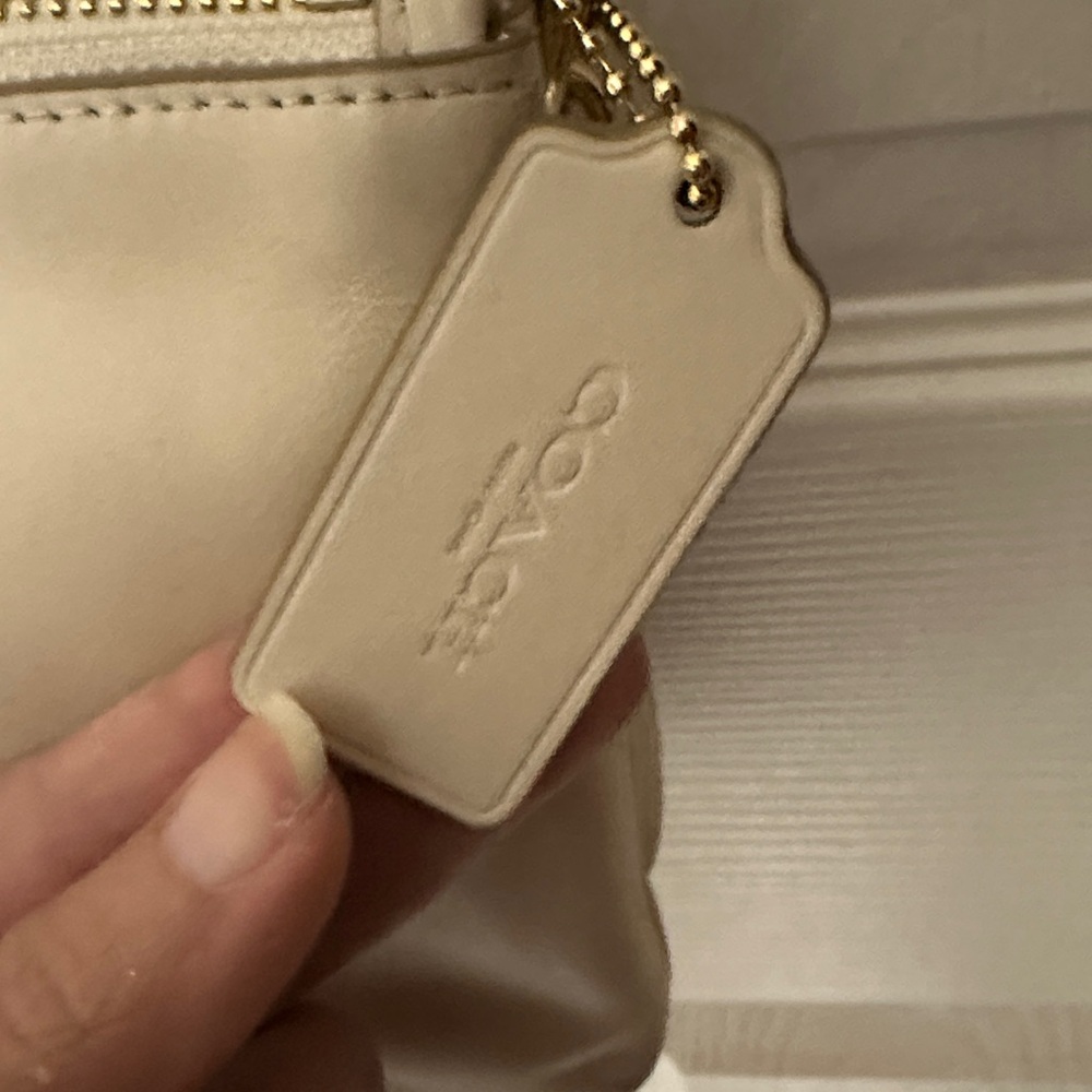 Coach Ivory/Cream Double Zip Leather Crossbody Bag - Picture 4 of 16